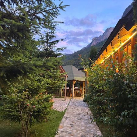 Valbona Relax 호텔 외부 사진
