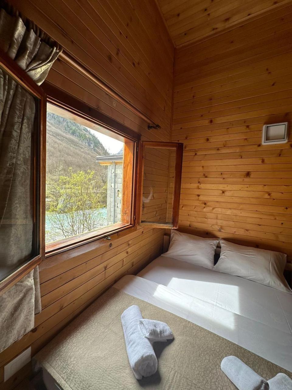 Valbona Relax 호텔 외부 사진